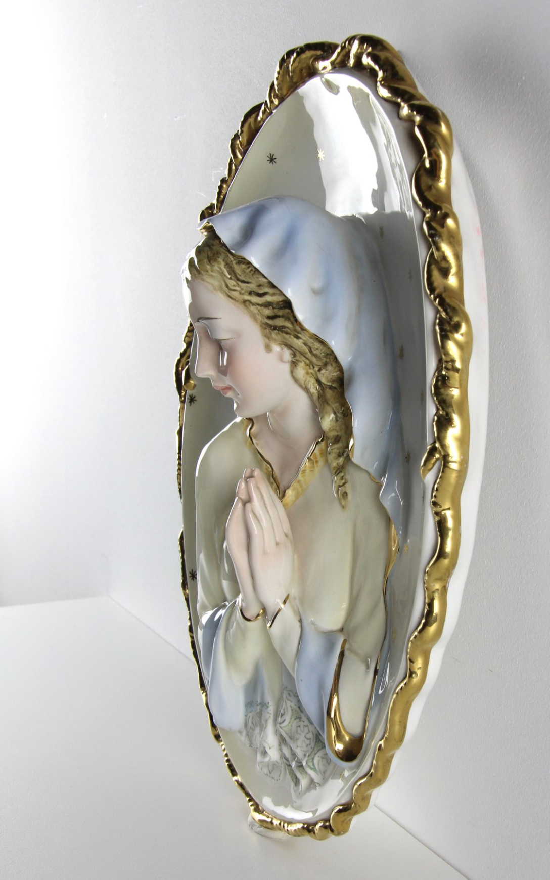Madona Orante – Vierge murale en porcelaine