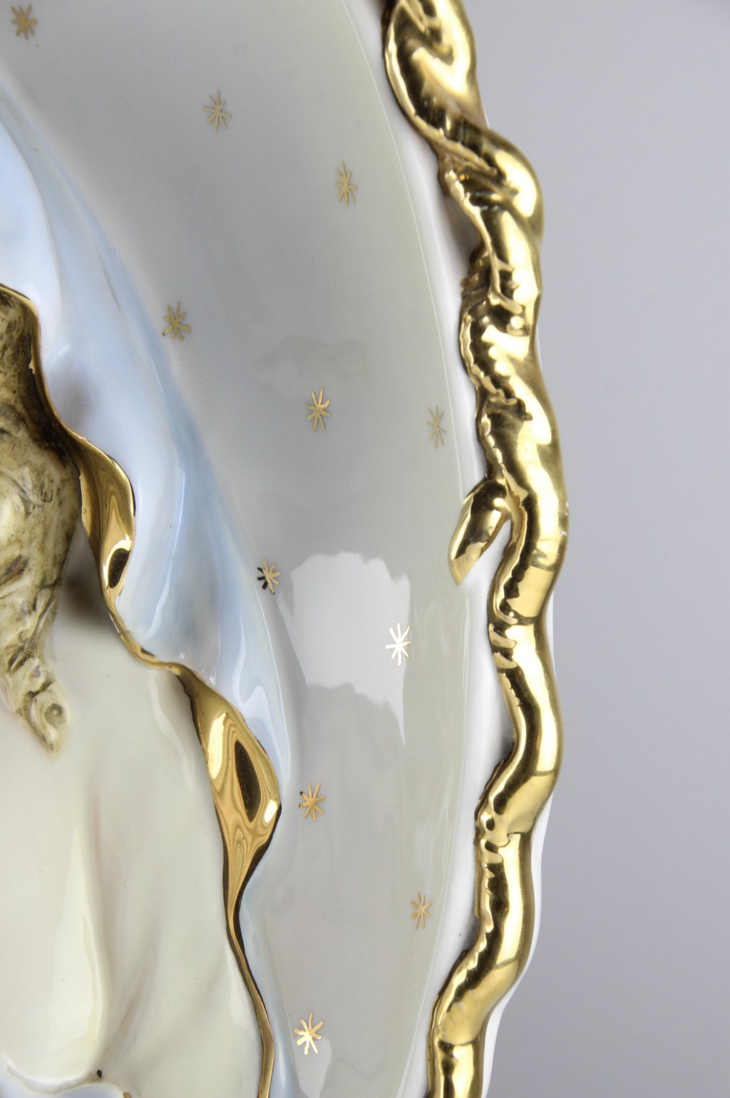 Madona Orante – Vierge murale en porcelaine