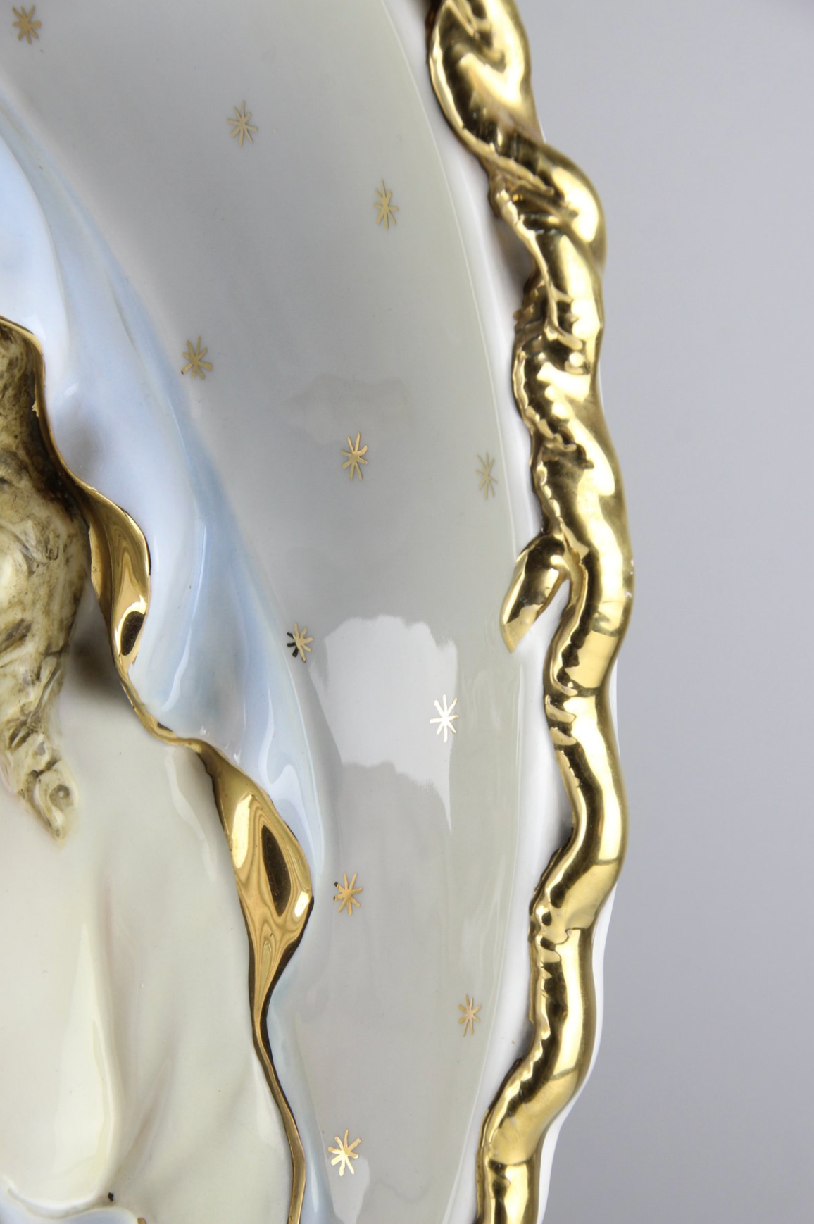 Madona Orante – Vierge murale en porcelaine