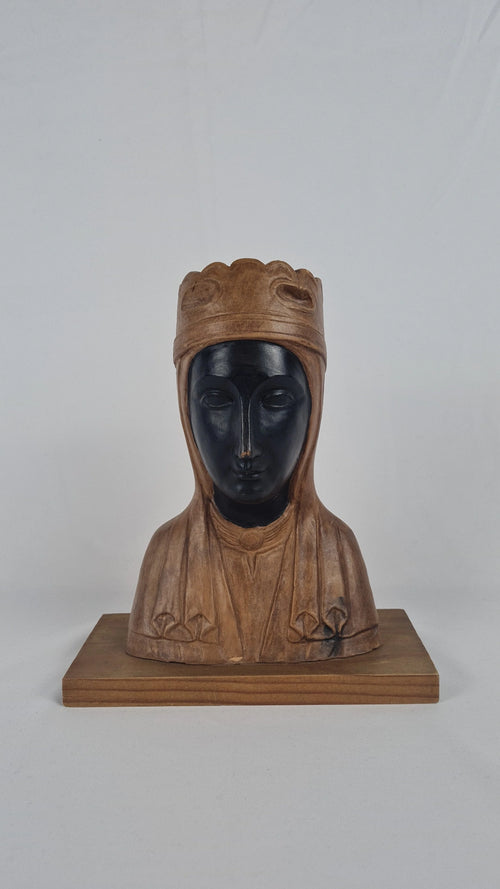 Buste de la Vierge de Montserrat– Terre cuite patinée, sur base en bois