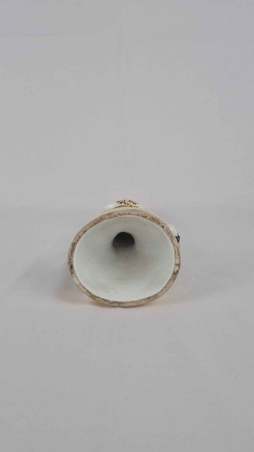 Vierge en Ascension – Porcelaine polychrome et dorée